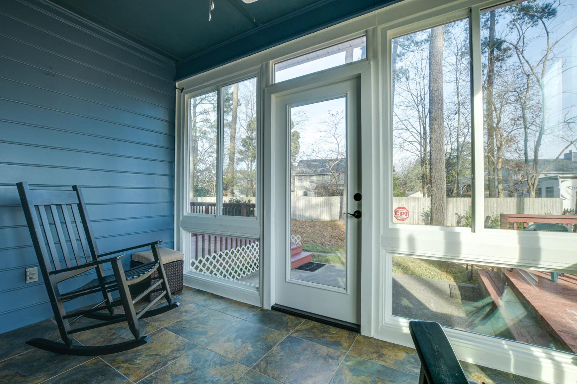 Lovely Fayetteville Home Deck And Fireplace! Экстерьер фото